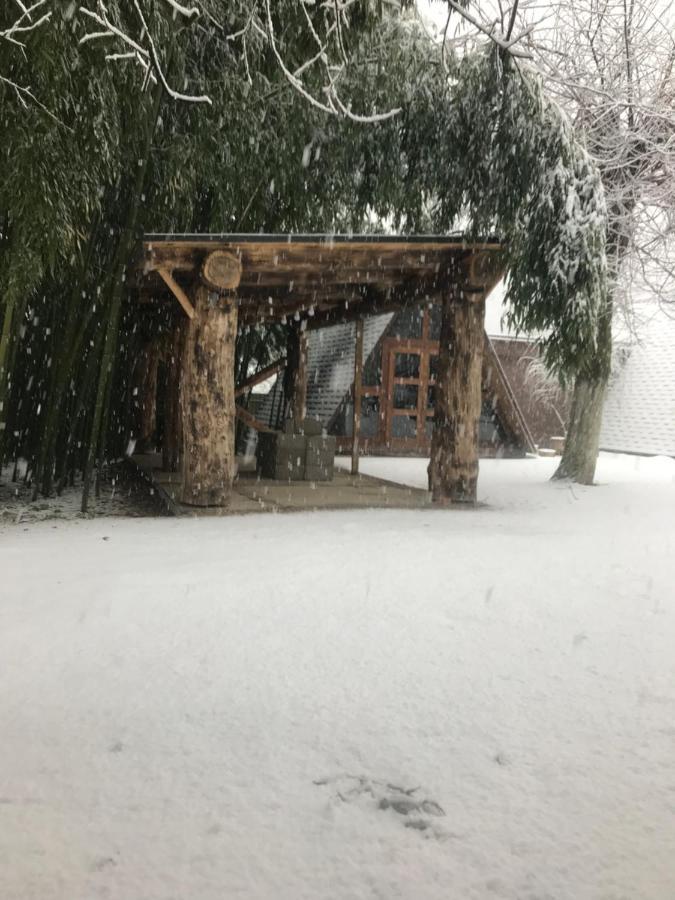 Бунгало Kheivani Luaran gambar